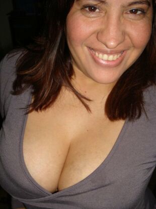 amateur cleavage