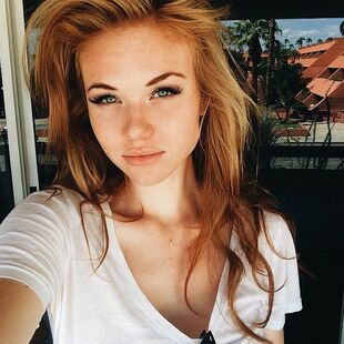 <amateur redhead selfie