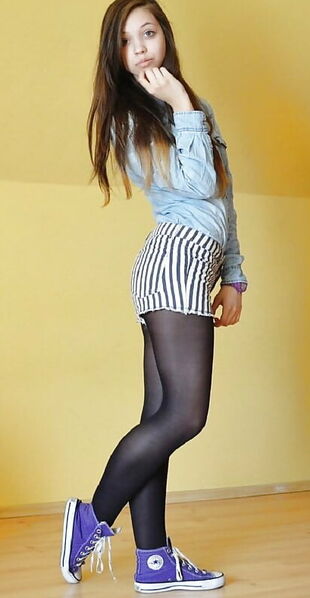 Stunner Young lady ebony tights